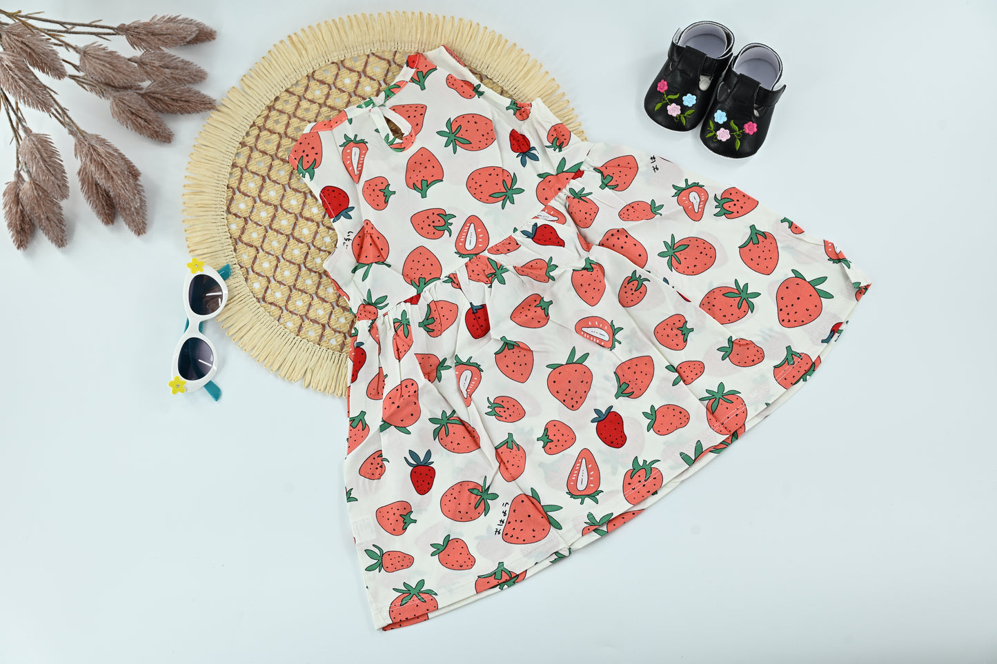 Strawberry Print Girls Cotton Dress – Summer Breeze Style
