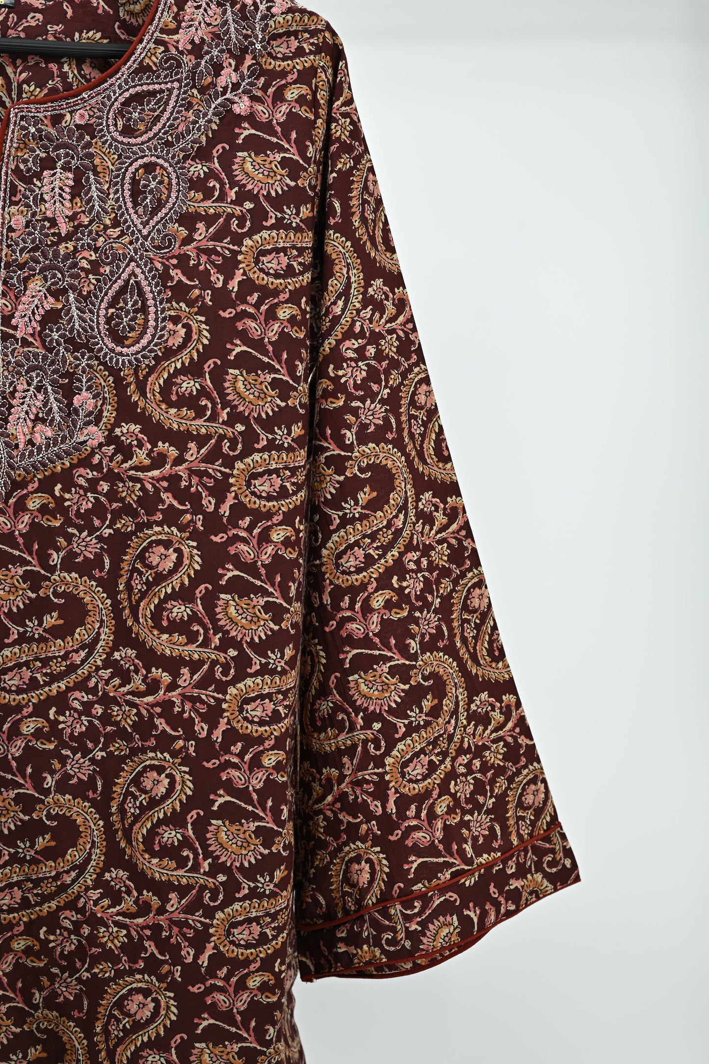Women’s Elegant Paisley Embroidered Kurti –Red