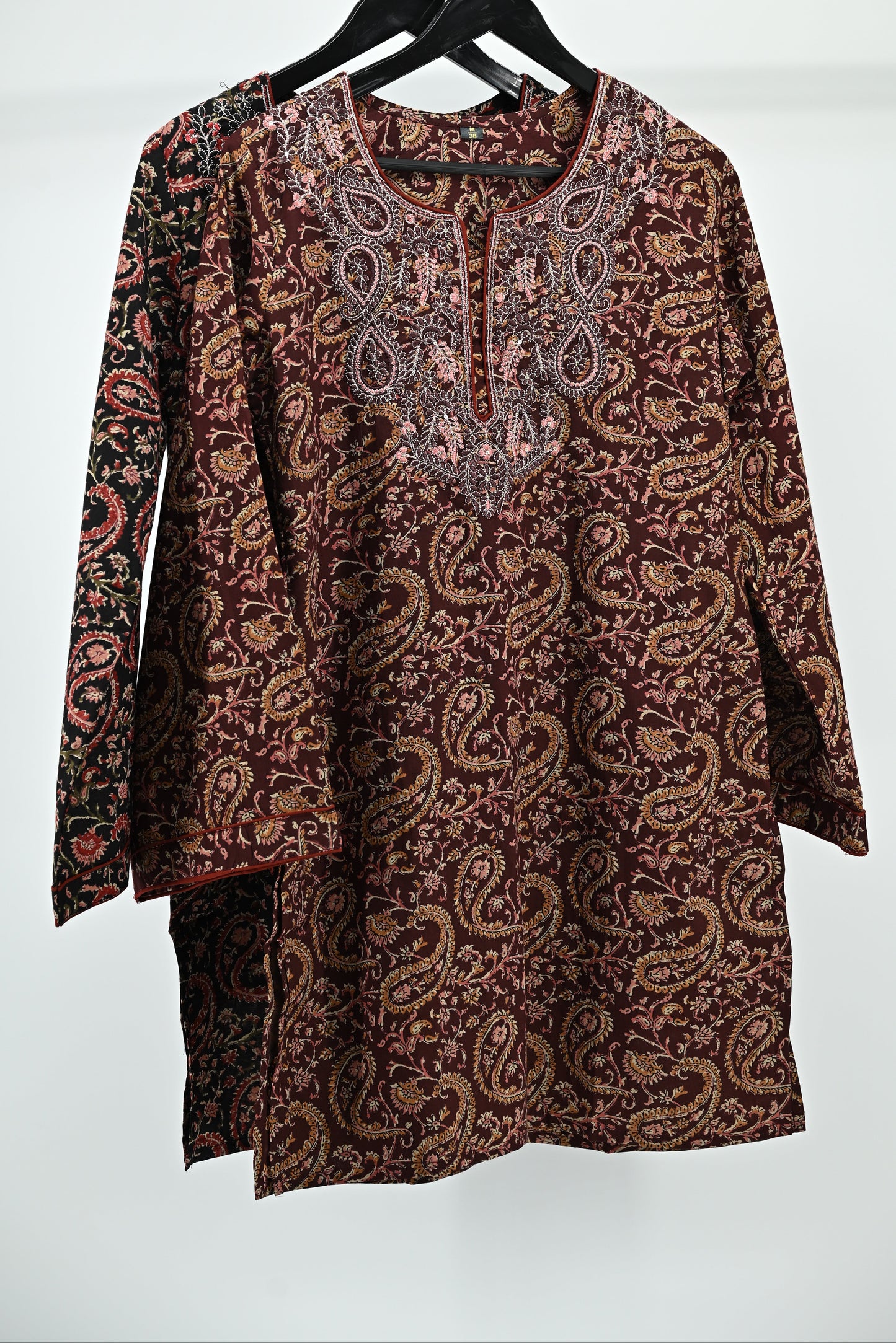 Women’s Elegant Paisley Embroidered Kurti – Black
