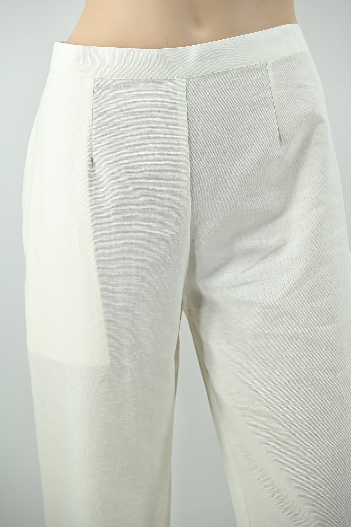 Elegant White Straight Fit Women’s Trousers