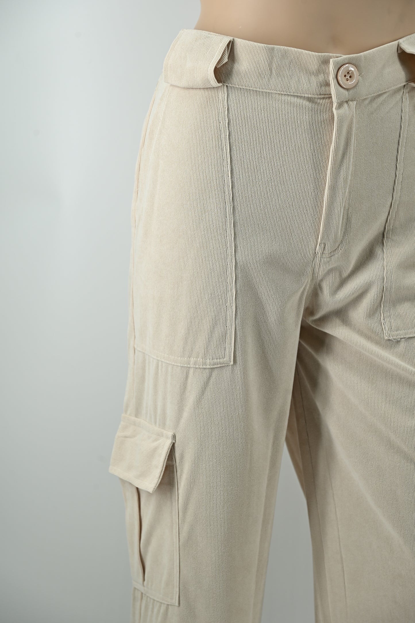 Women’s Beige Cargo Pants with Utility Pockets | Stylish Casual Trousers