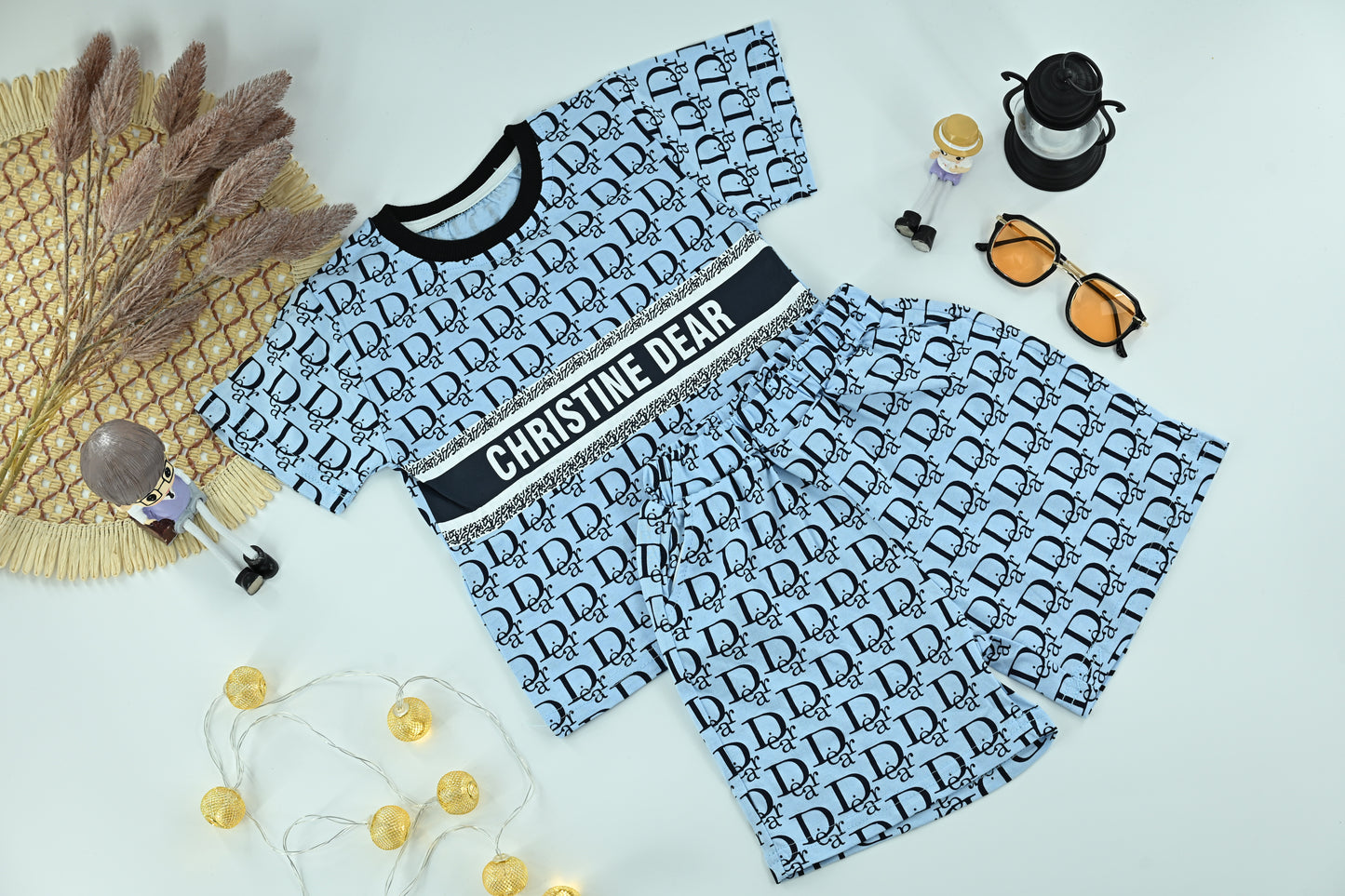 Boys Monogram Print T-Shirt &Shorts Set