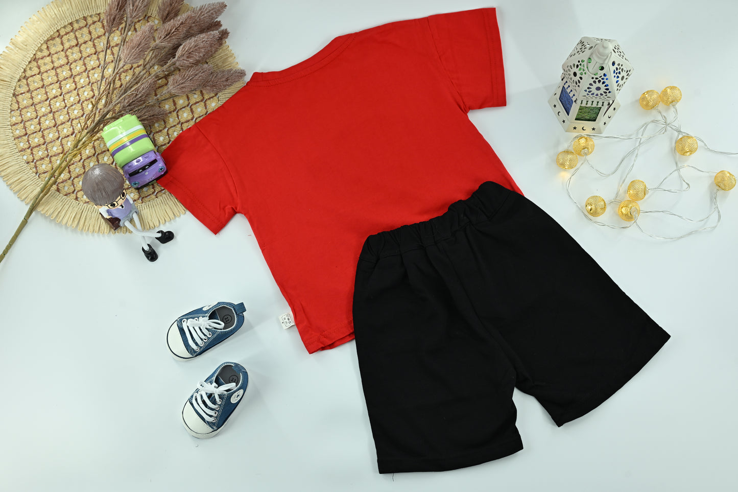 Boys Graphic Print T-Shirt & Drawstring Shorts Set