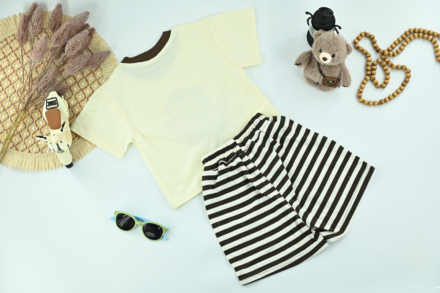Boys Cute Bear Graphic T-Shirt &Striped Shorts Set