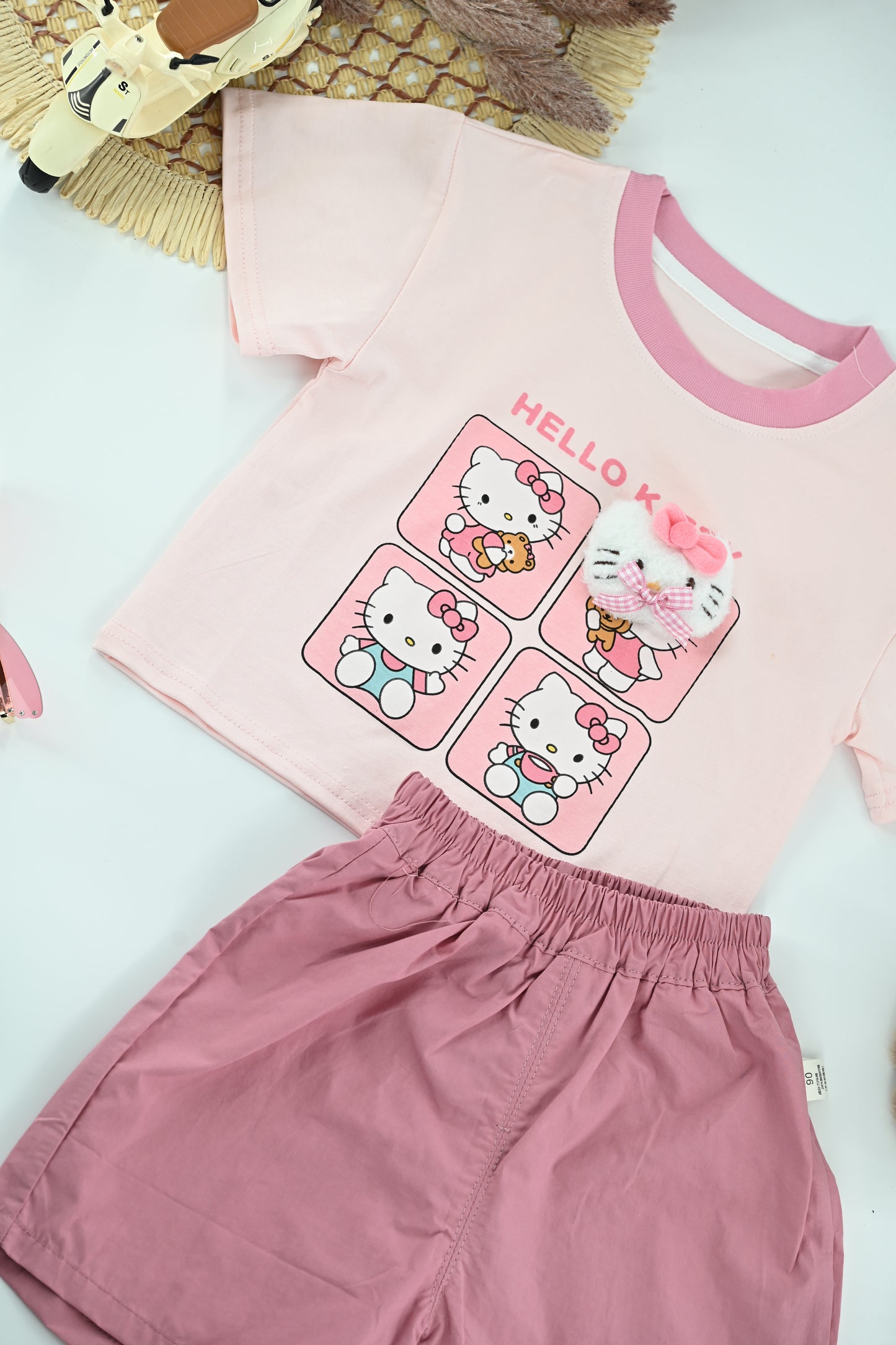 Girls Hello Kitty Graphic T-Shirt & Shorts Set