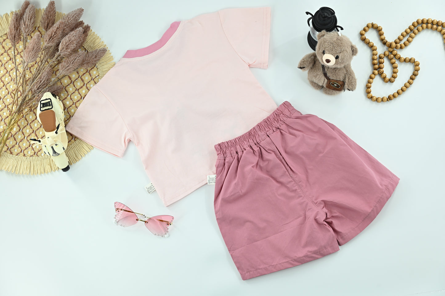 Girls Hello Kitty Graphic T-Shirt & Shorts Set