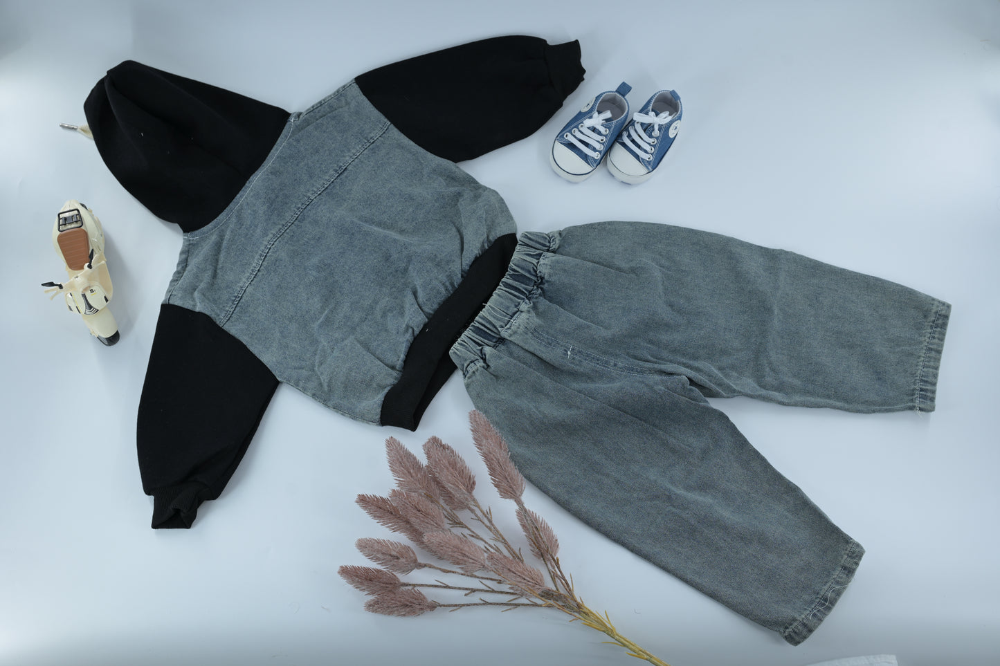 Kids Hoodie & Denim Pants Outfit Set – Black