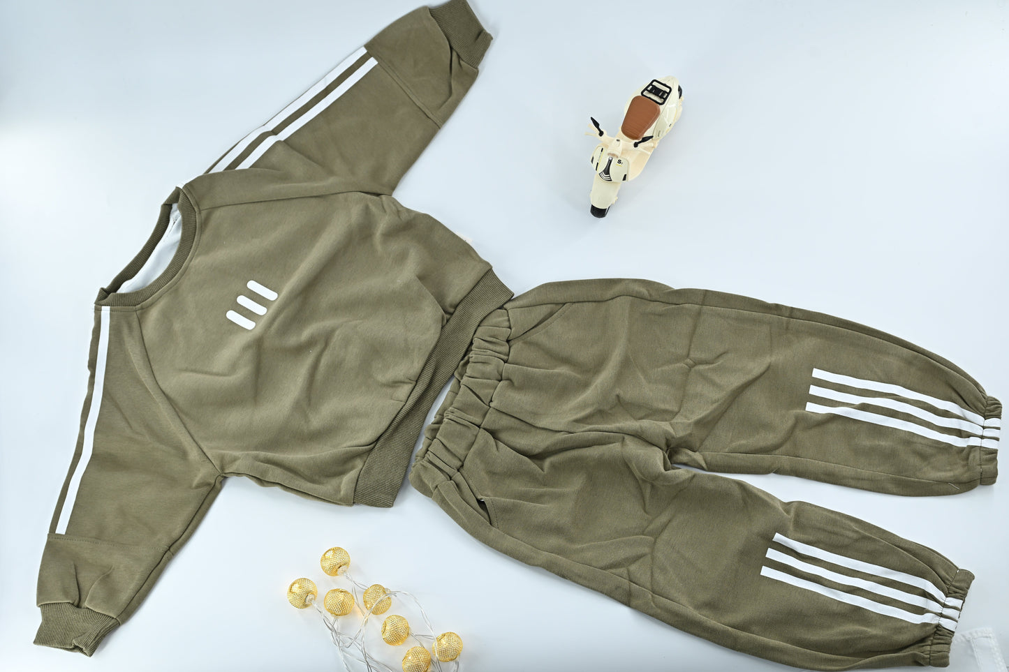 Brown Sporty Outfit-Striped Top & Pants