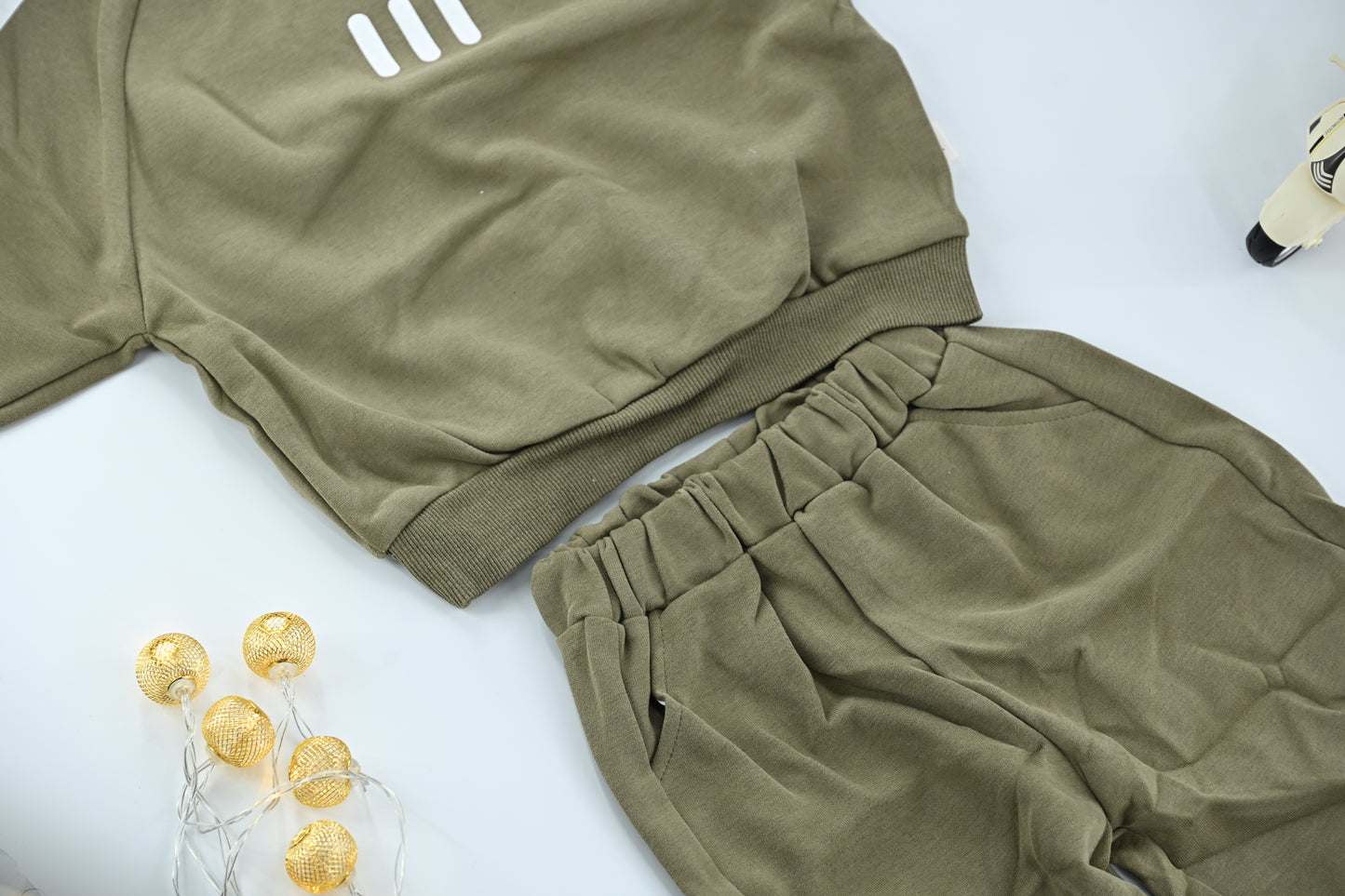 Brown Sporty Outfit-Striped Top & Pants